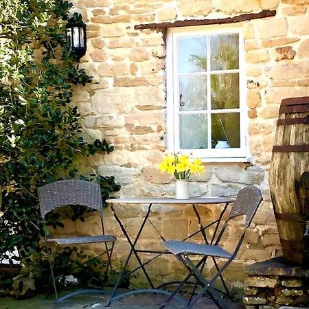 Stunning Stone Cottage On Bath'S Doorstep 博克斯 外观 照片