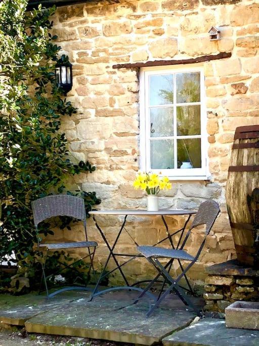 Stunning Stone Cottage On Bath'S Doorstep 博克斯 外观 照片